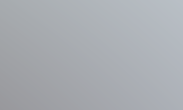 Vista de una tienda online en un portátil y un móvil